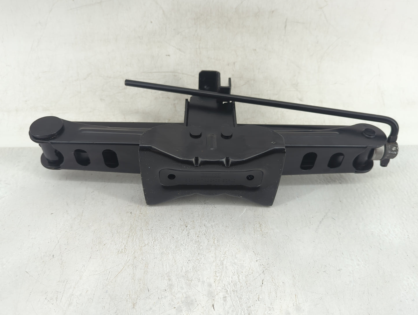 2013 Ford Escape Spare Scissor Car Jack - Oemusedautoparts1.com