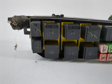 2001-2004 Ford Escape Fusebox Fuse Box Panel Relay Module Fits Fits 2001 2002 2003 2004 OEM Used Auto Parts