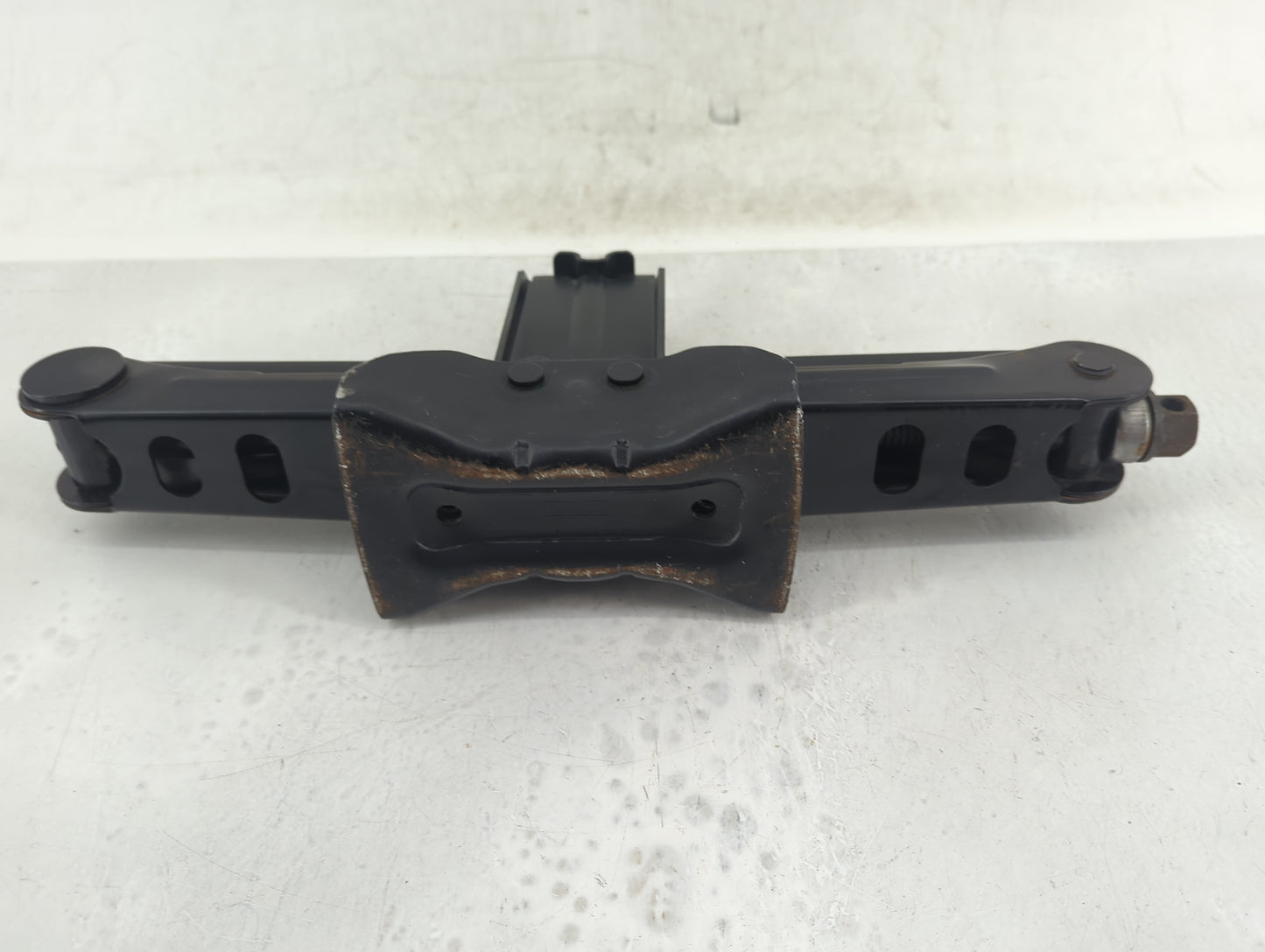 2014 Ford Escape Spare Scissor Car Jack - Oemusedautoparts1.com