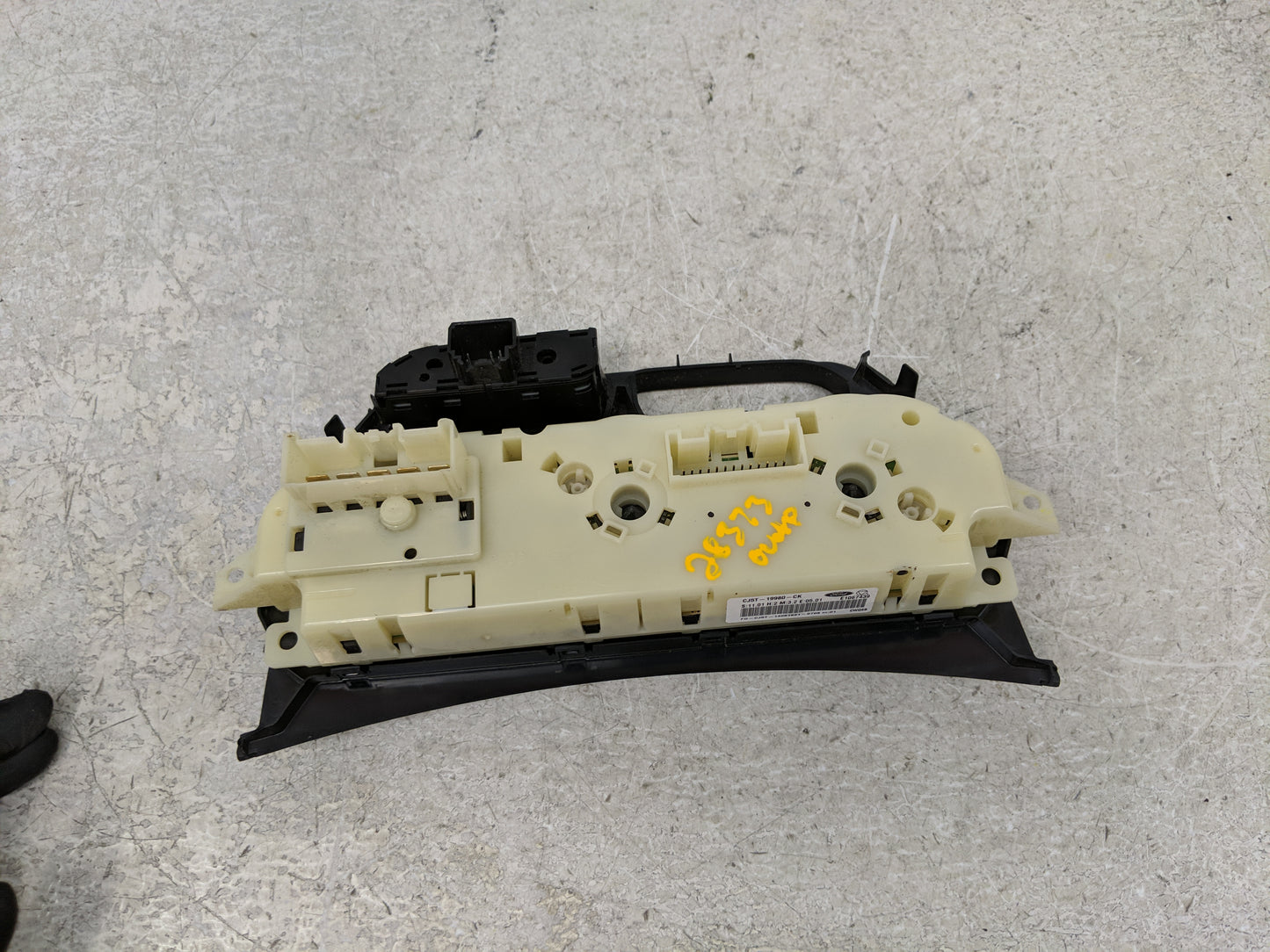 2013-2016 Ford Escape Climate Control Module Temperature AC/Heater Replacement Fits Fits 2013 2014 2015 2016 OEM Used Auto P