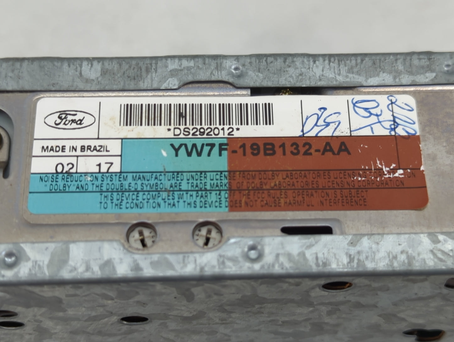 1999-2002 Ford F-150 Radio AM FM Cd Player Receiver Replacement Fits Fits 1998 1999 2000 2001 2002 OEM Used Auto Parts - Oem