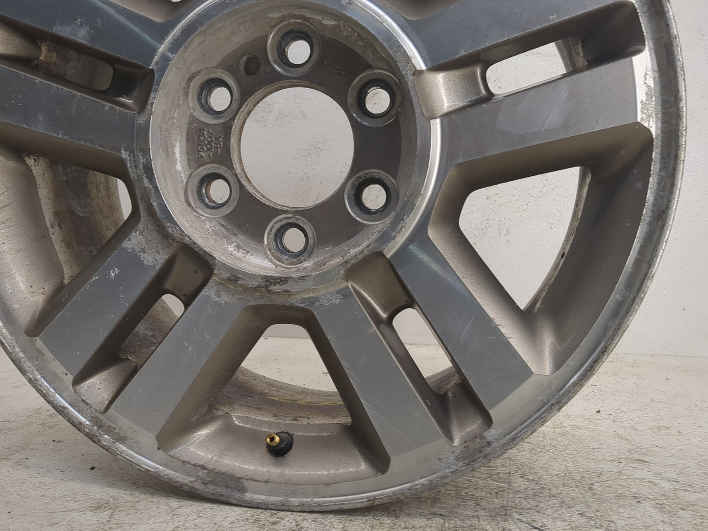 2005-2008 Ford F-150 Oem Wheel Rim - Oemusedautoparts1.com