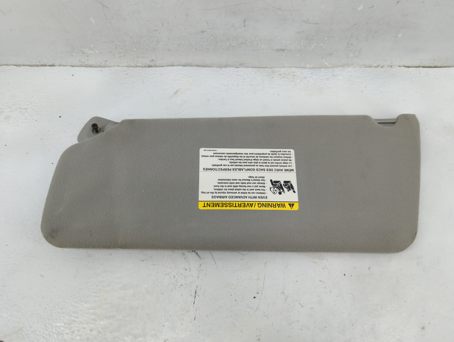 2004-2008 Ford F-150 Sun Visor Shade Replacement Passenger Right Mirror Fits Fits 2004 2005 2006 2007 2008 OEM Used Auto Par