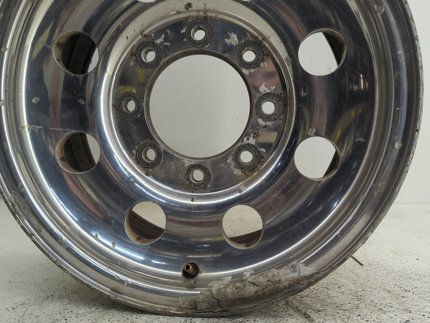 1999-2004 Ford F-250 Super Duty Oem Wheel Rim - Oemusedautoparts1.com