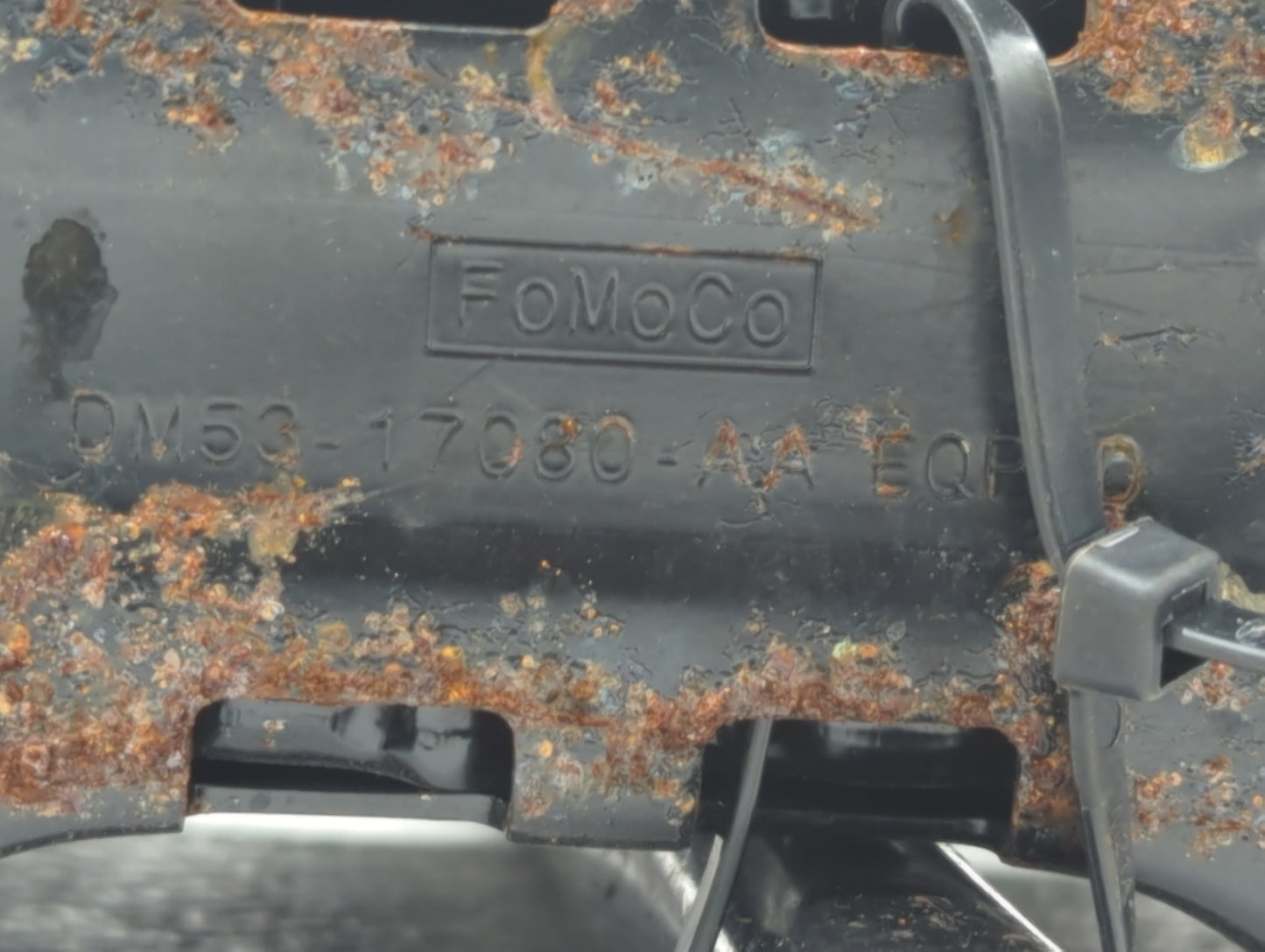 2015 Ford Focus Spare Scissor Car Jack 1057335 - Oemusedautoparts1.com