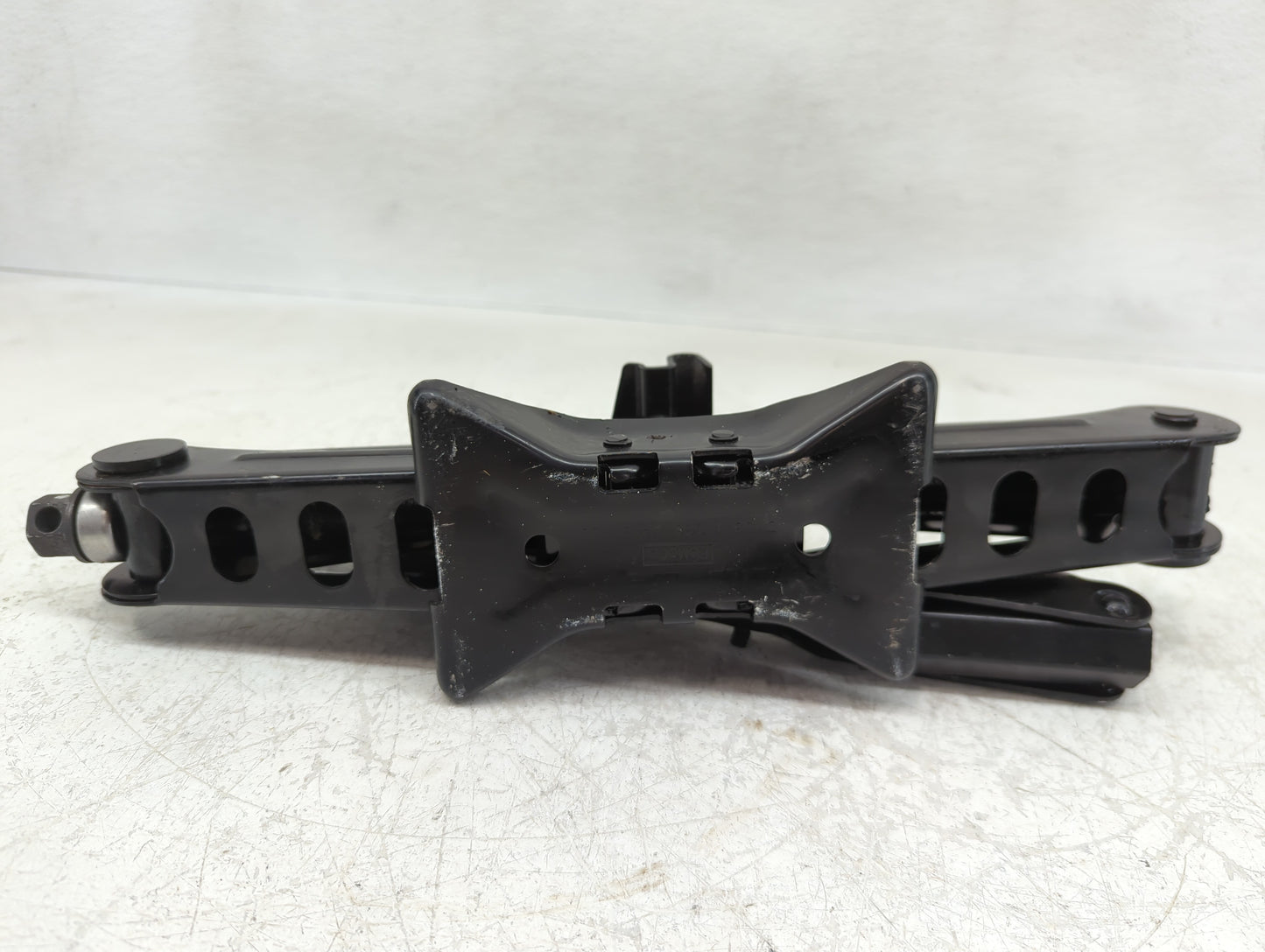 Ford Focus Spare Scissor Car Jack - Oemusedautoparts1.com