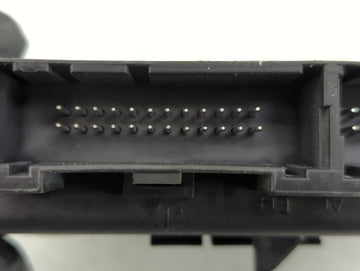 2004-2004 Gmc Envoy Body Control Module Bcm Inner Cabin Fuse Box