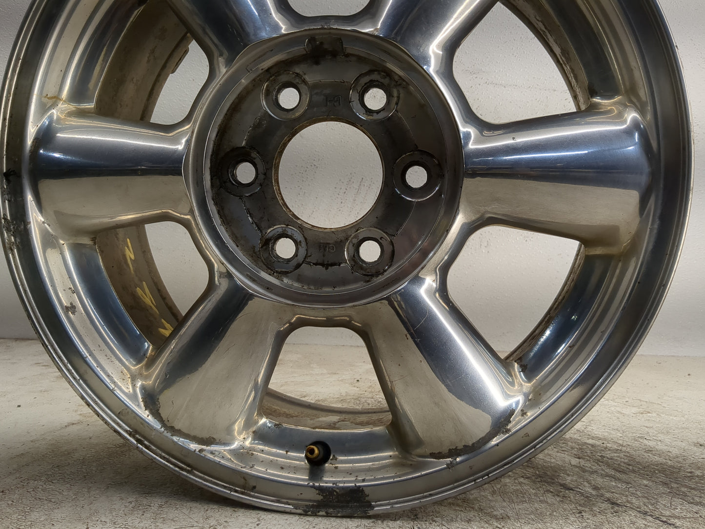 2002-2007 Gmc Envoy Oem Wheel Rim - Oemusedautoparts1.com
