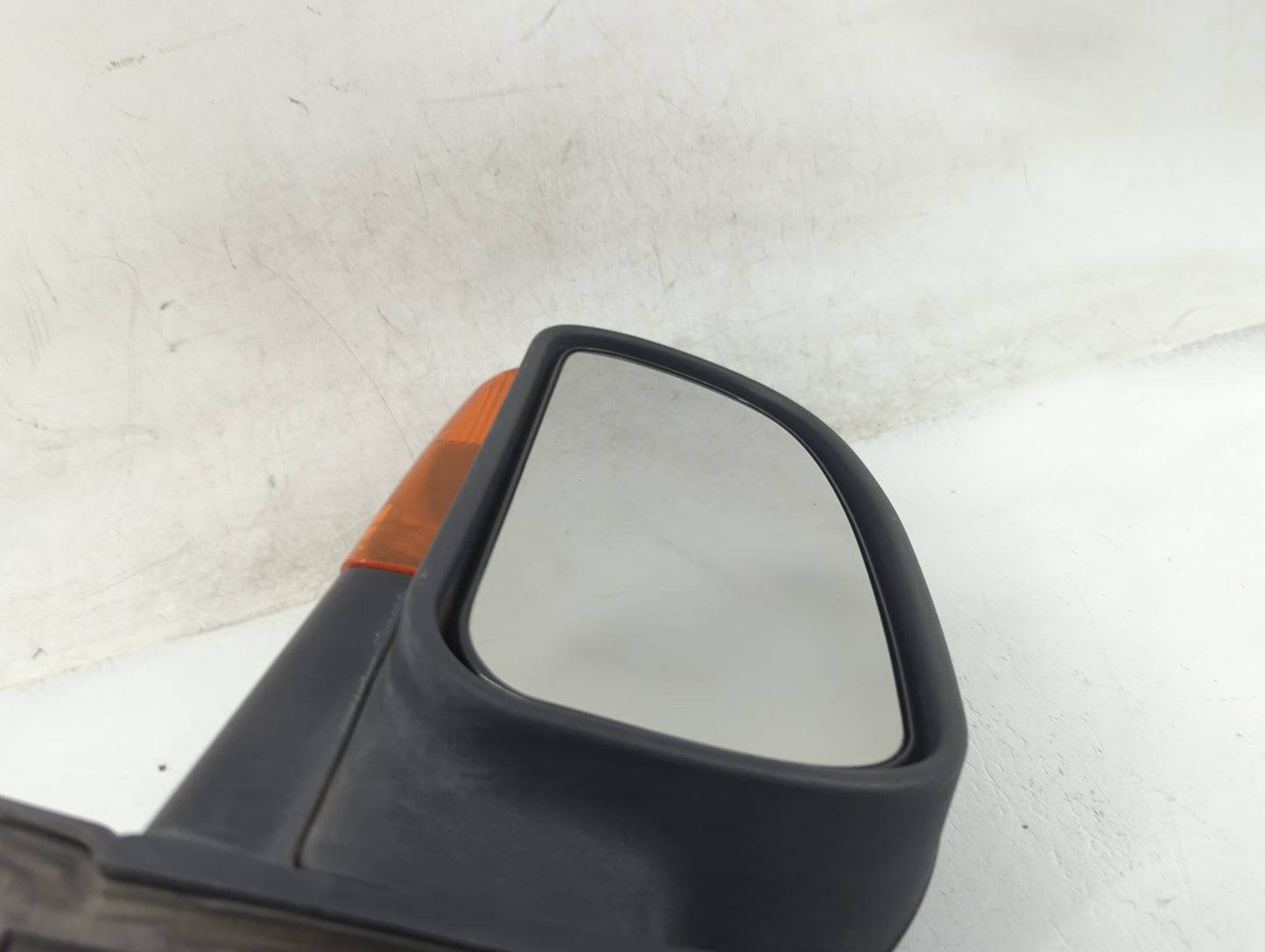 2002-2005 Gmc Envoy Driver Side View Mirror - Left Door Mirror OEM Used - Oemusedautoparts1.com