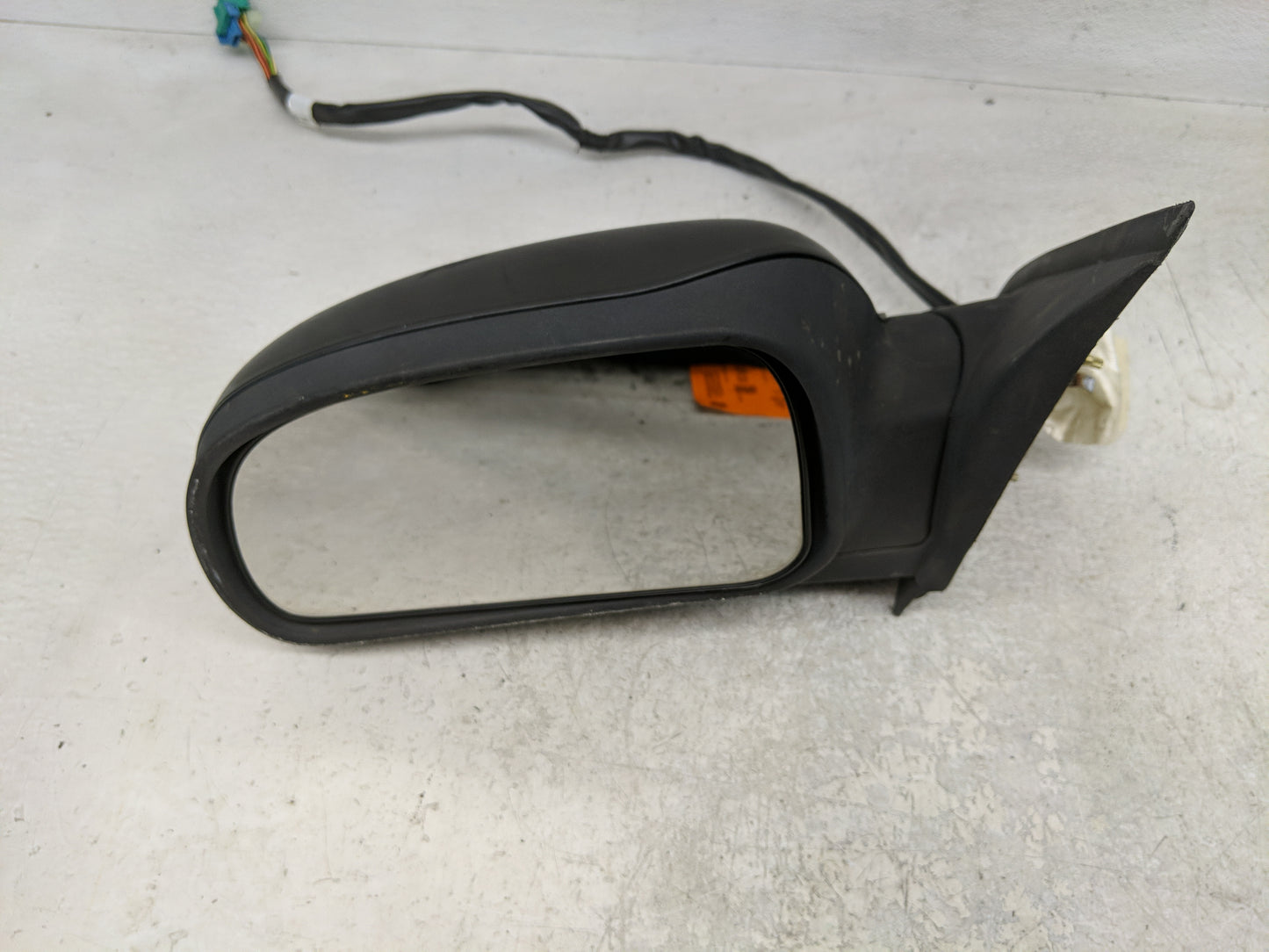 2002-2006 Gmc Envoy Xl Driver Side View Mirror - Left Door Mirror OEM Used - Oemusedautoparts1.com