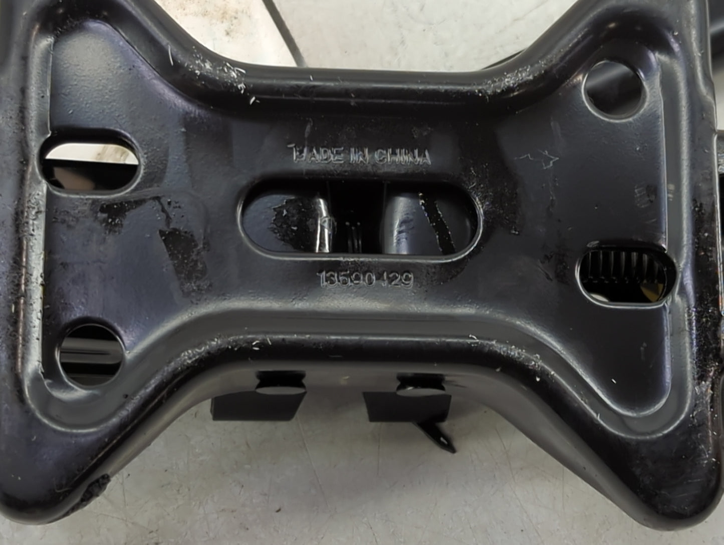 2017 Gmc Terrain Spare Scissor Car Jack 1127773 - Oemusedautoparts1.com