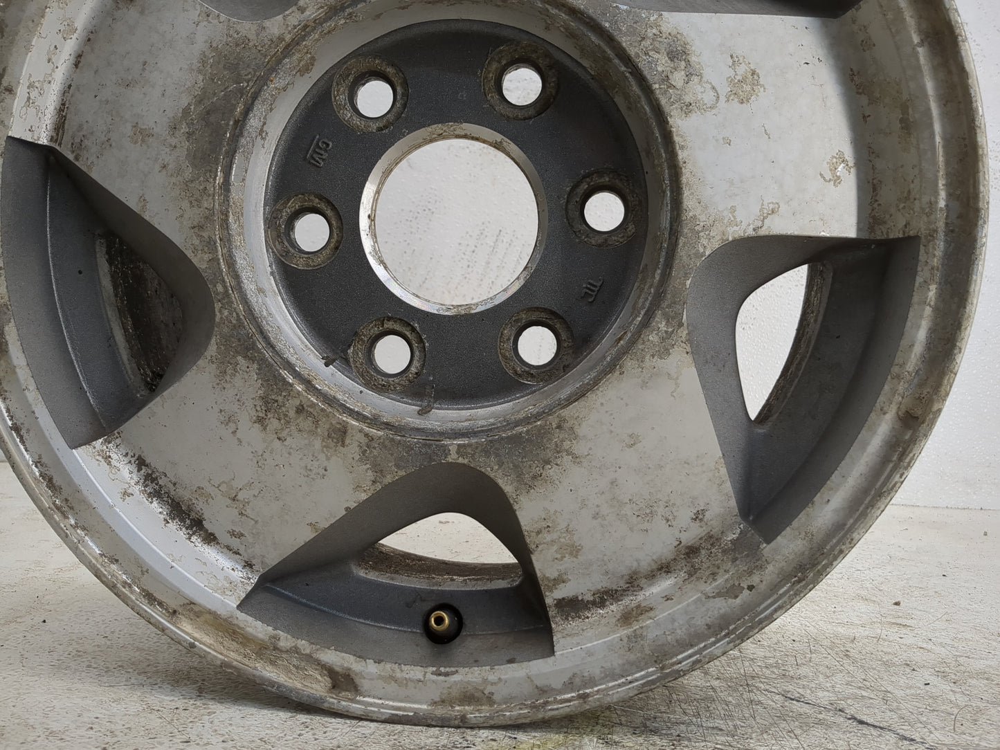 1992-1999 Gmc Yukon Oem Wheel Rim 1169010 - Oemusedautoparts1.com