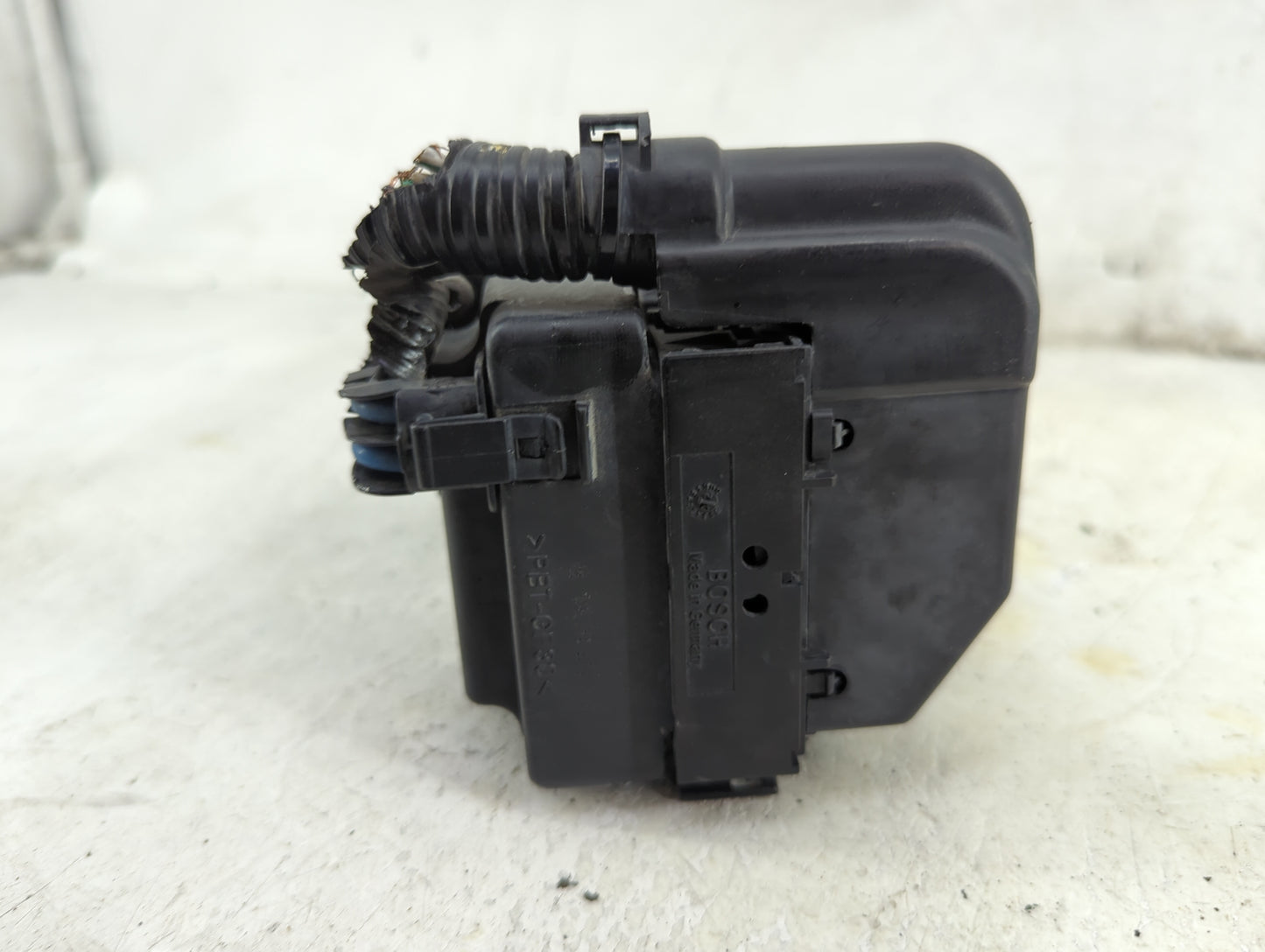 2003-2005 Honda Pilot ABS Pump Control Module Replacement Fits Fits 2003 2004 2005 OEM Used Auto Parts - Oemusedautoparts1.c