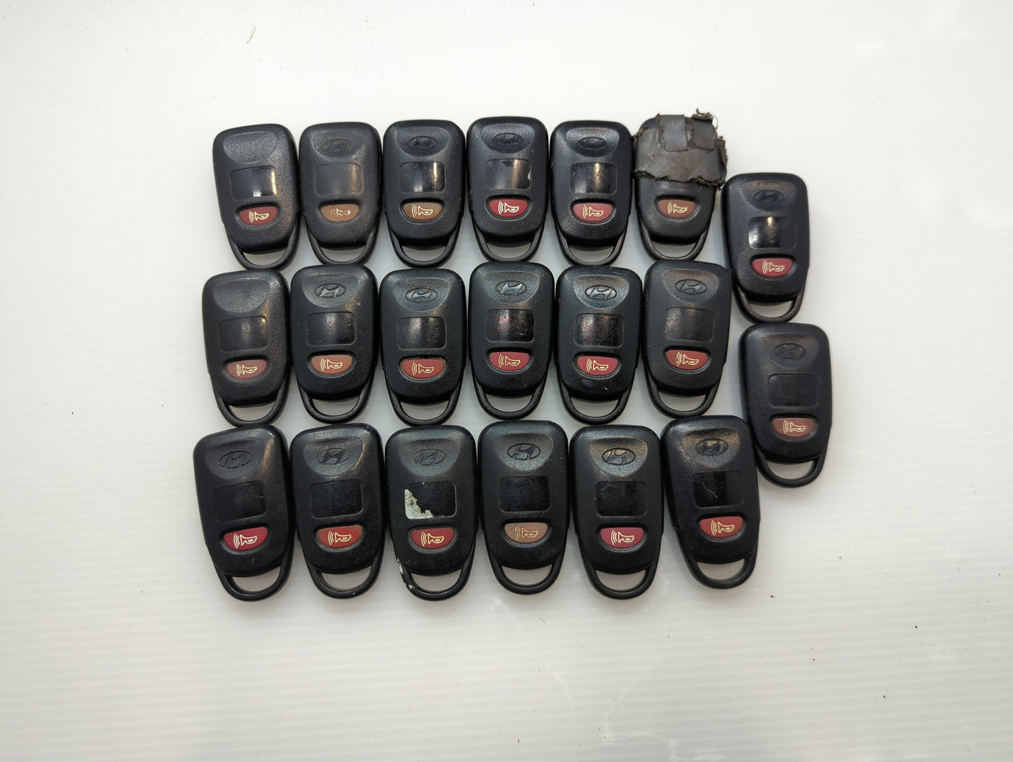 Lot of 20 Hyundai Keyless Entry Remote Fob UNKNOWN UNKNOWN - Oemusedautoparts1.com