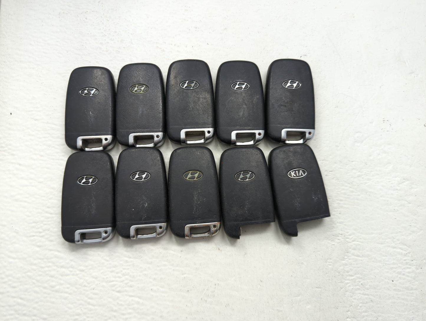 Lot of 10 Hyundai Keyless Entry Remote Fob MIXED FCC IDS MIXED PART - Oemusedautoparts1.com