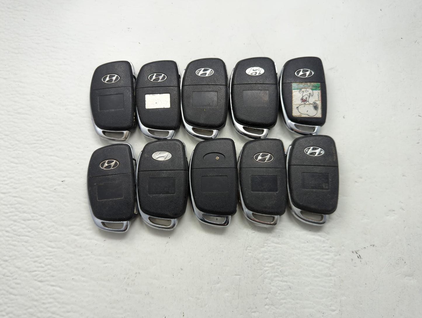 Lot of 10 Hyundai Keyless Entry Remote Fob MIXED FCC IDS MIXED PART - Oemusedautoparts1.com