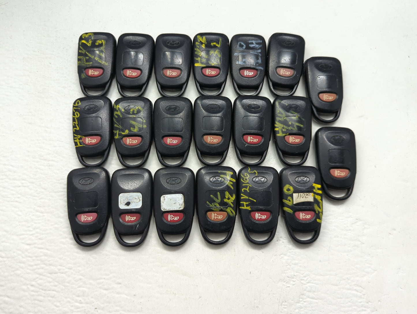 Lot of 20 Hyundai Keyless Entry Remote Fob UNKNOWN UNKNOWN - Oemusedautoparts1.com