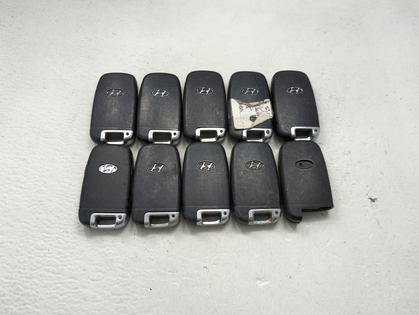 Lot of 10 Hyundai Keyless Entry Remote Fob MIXED FCC IDS MIXED PART 1473782 - Oemusedautoparts1.com