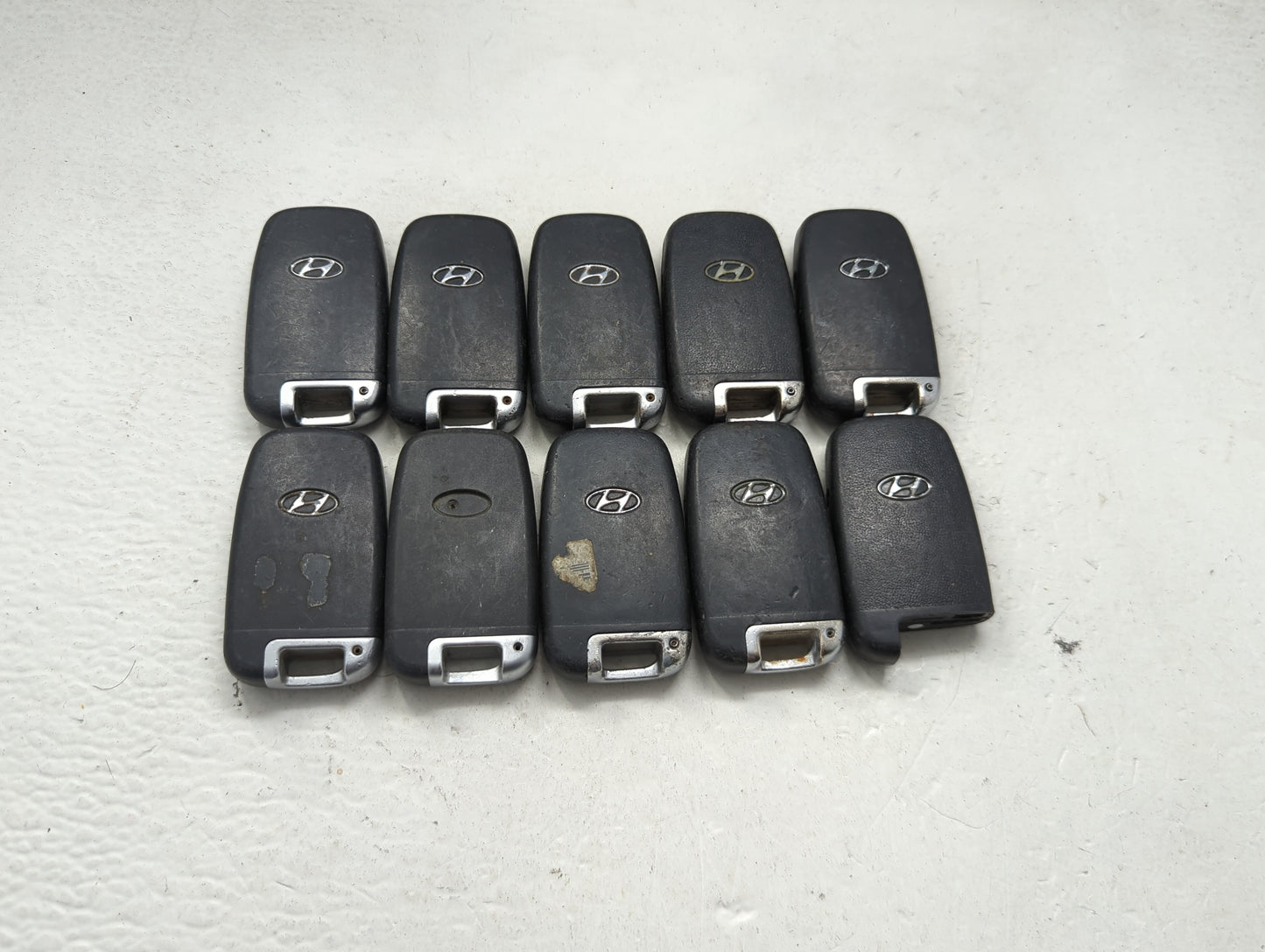 Lot of 10 Hyundai Keyless Entry Remote Fob MIXED FCC IDS MIXED PART 1473784 - Oemusedautoparts1.com