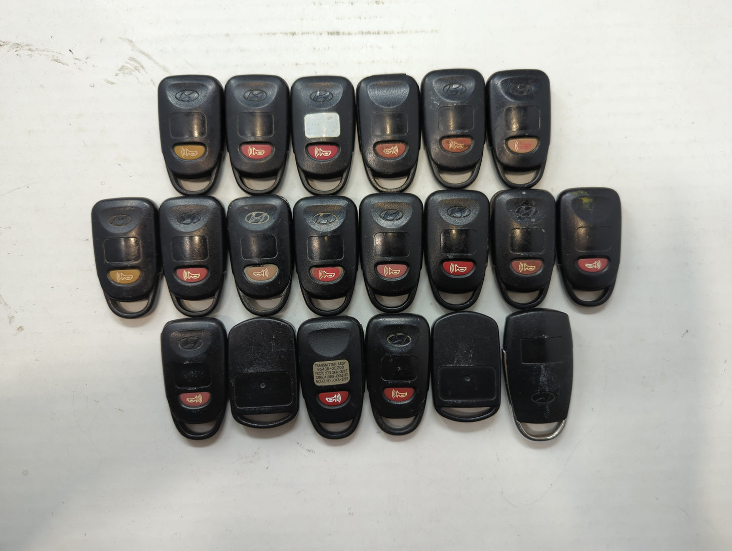 Lot of 20 Hyundai Keyless Entry Remote Fob MIXED FCC IDS MIXED PART - Oemusedautoparts1.com