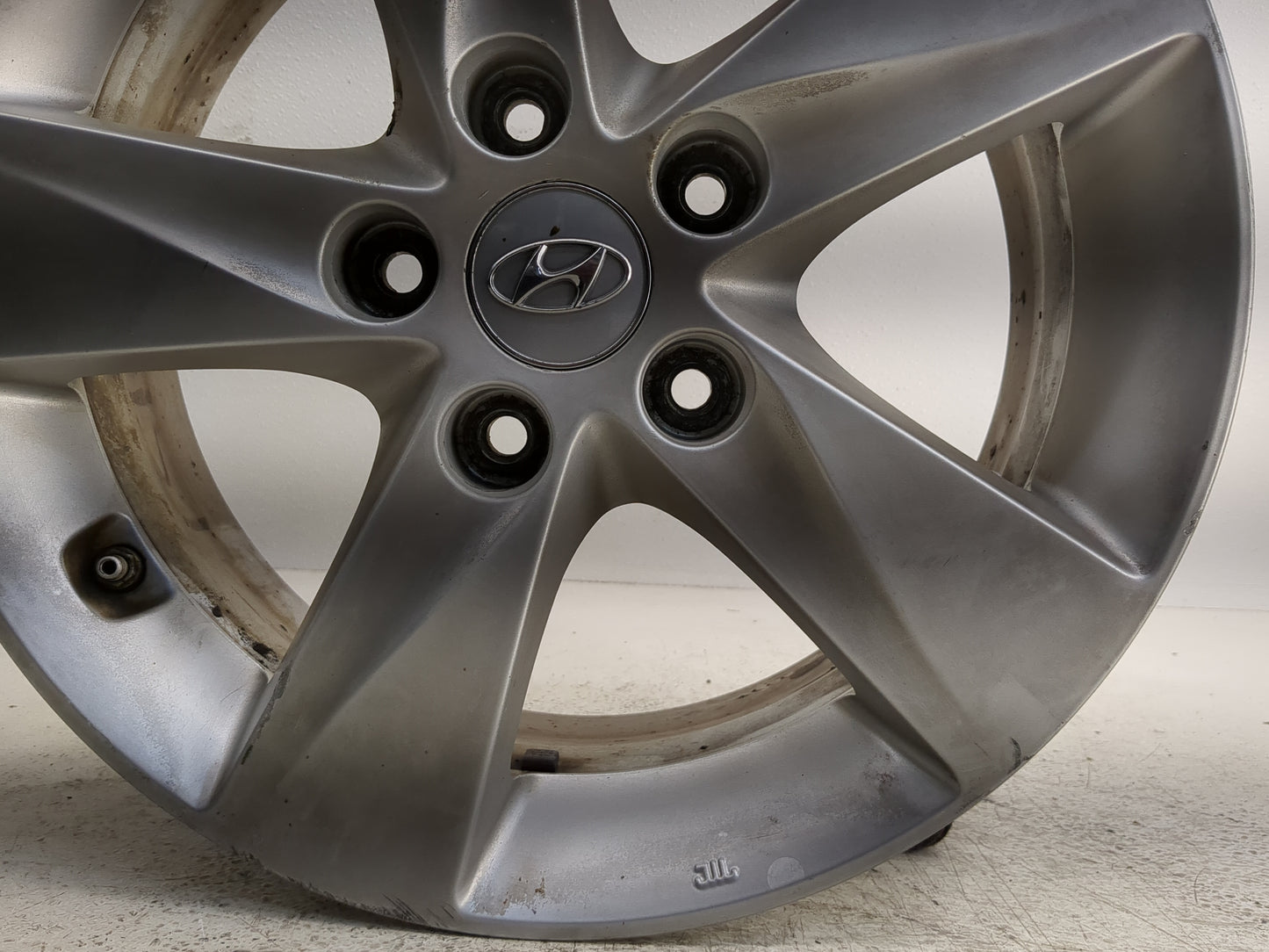 2014-2016 Hyundai Elantra Oem Wheel Rim - Oemusedautoparts1.com