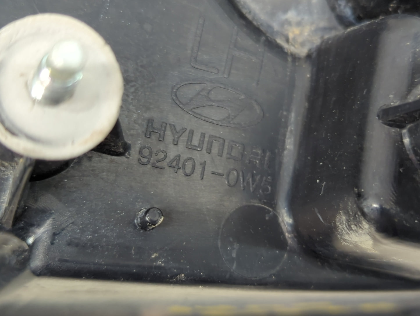 2010-2012 Hyundai Santa Fe Tail Light Assembly Driver Left OEM Fits Fits 2010 2011 2012 OEM Used Auto Parts - Oemusedautopar