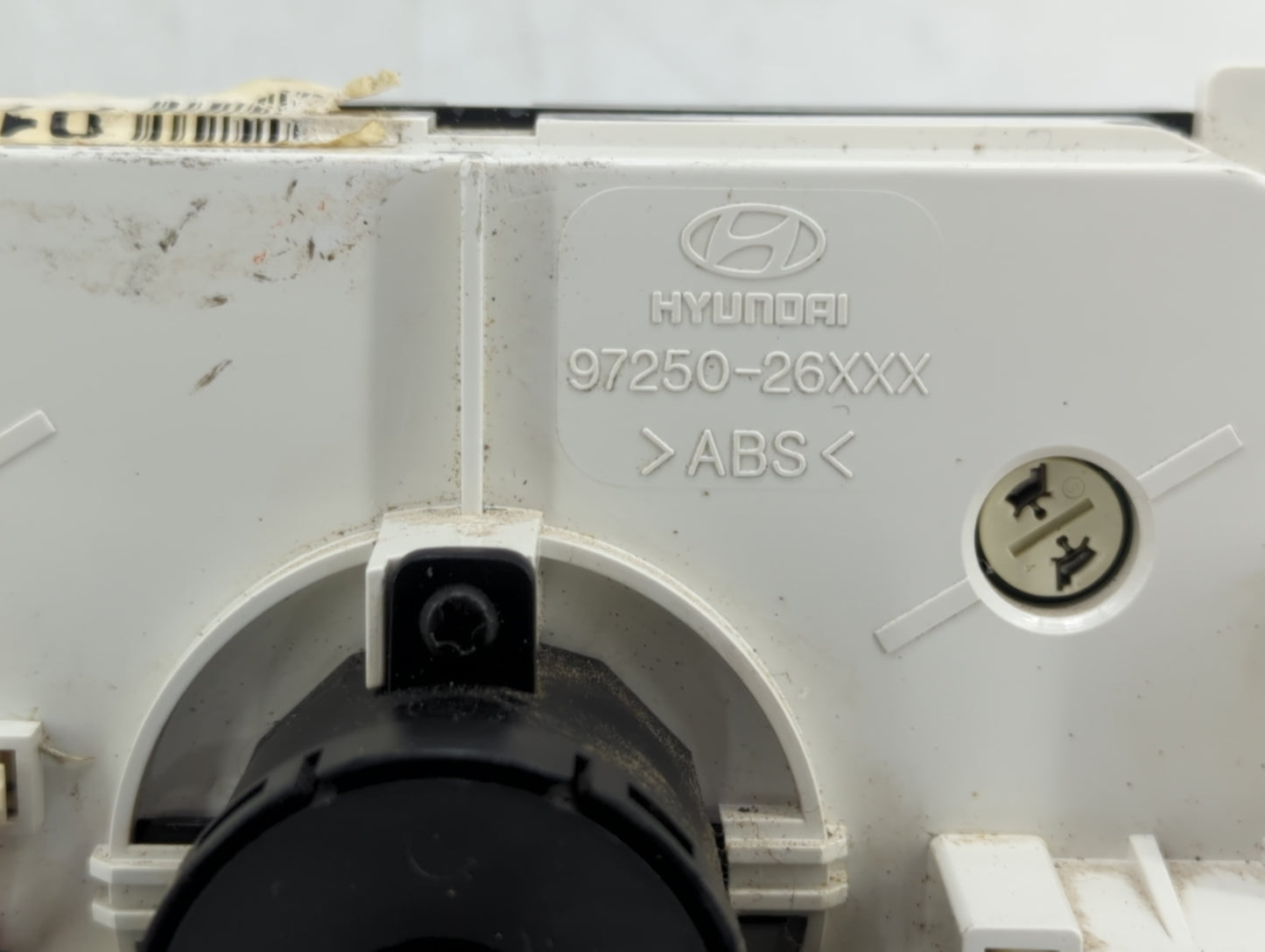2001-2002 Hyundai Santa Fe Climate Control Module Temperature AC/Heater Replacement Fits Fits 2001 2002 OEM Used Auto Parts