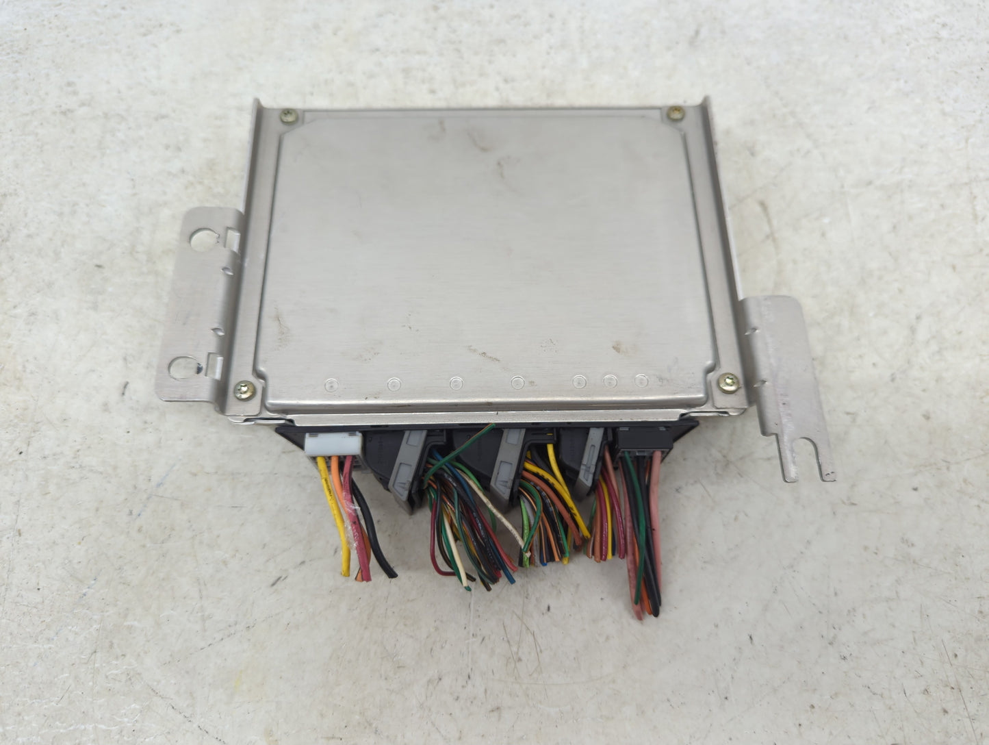 2004 Hyundai Sonata PCM Engine Control Computer ECU ECM PCU OEM Fits OEM Used Auto Parts - Oemusedautoparts1.com