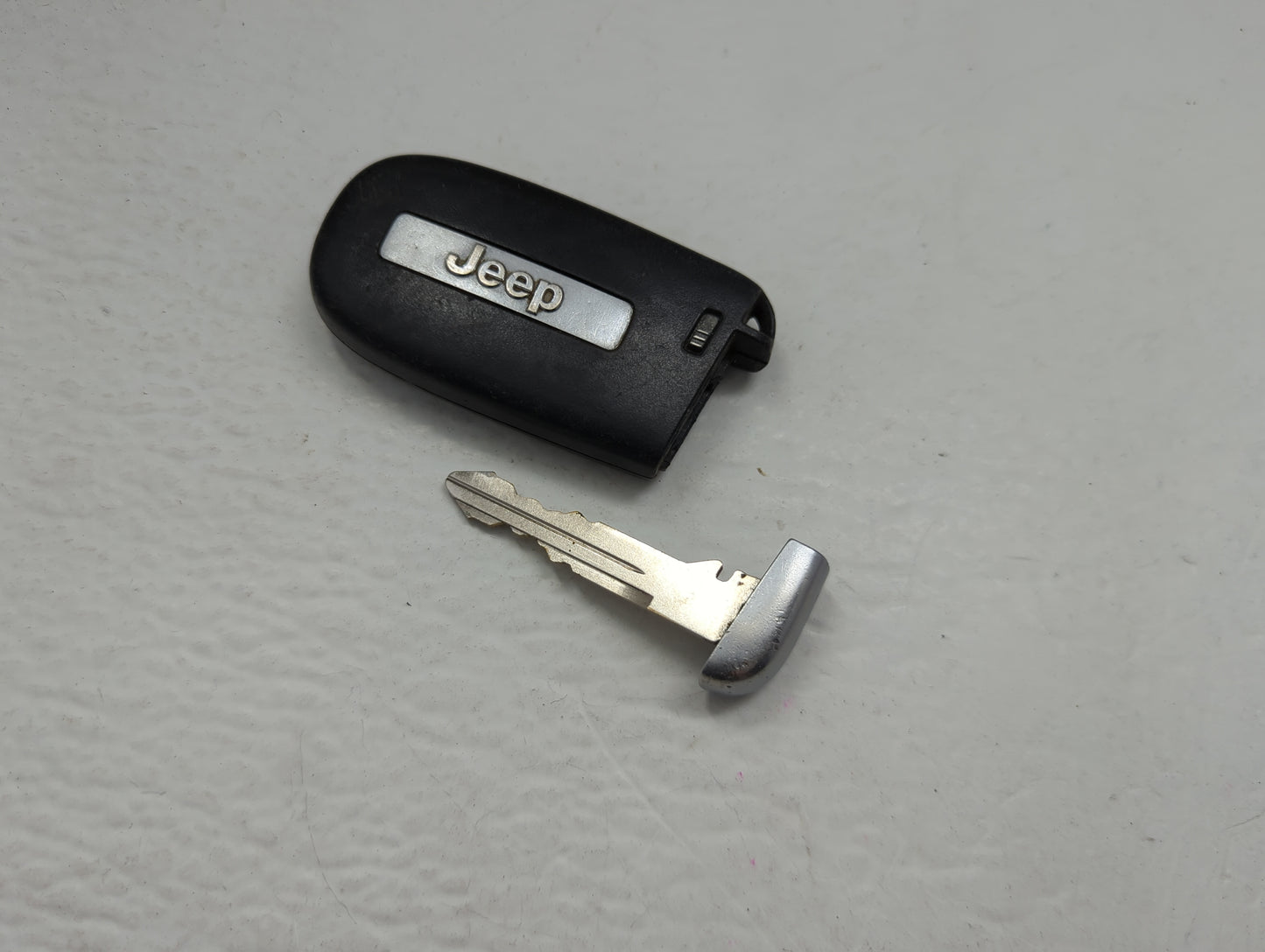 Jeep Keyless Entry Remote Fob M3N-40821302 68066349 | 68250335 | 68417820 - Oemusedautoparts1.com