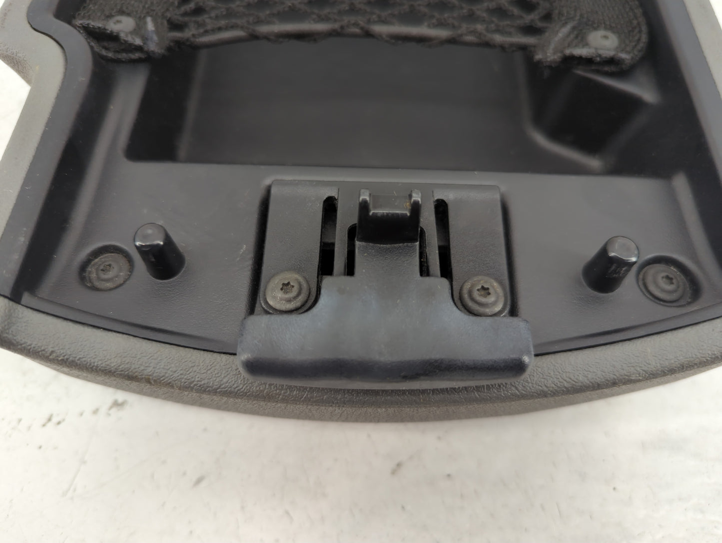 2006-2007 Jeep Commander Center Console Armrest Cover Lid Fits Fits 2006 2007 OEM Used Auto Parts - Oemusedautoparts1.com