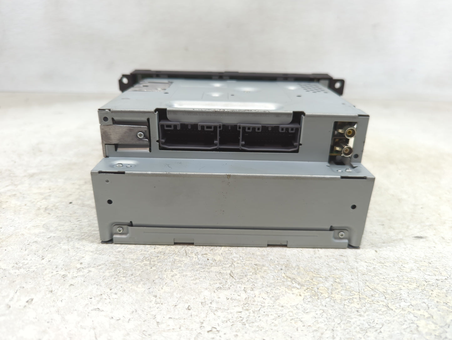 2008-2010 Jeep Grand Cherokee Radio AM FM Cd Player Receiver Replacement Fits Fits 2008 2009 2010 OEM Used Auto Parts - Oemu