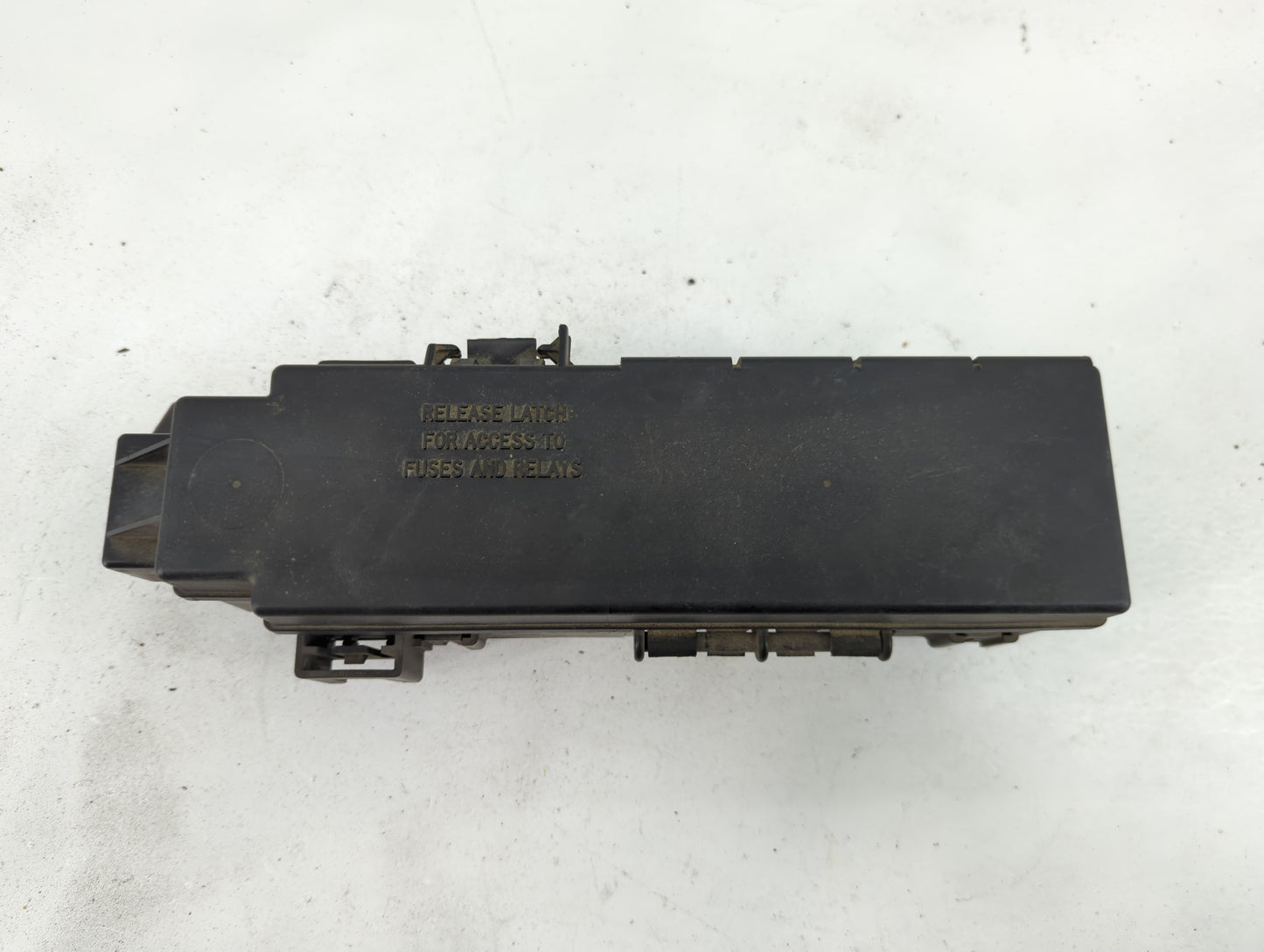 2002-2004 Jeep Liberty Fusebox Fuse Box Panel Relay Module Fits Fits 2002 2003 2004 OEM Used Auto Parts - Oemusedautoparts1.
