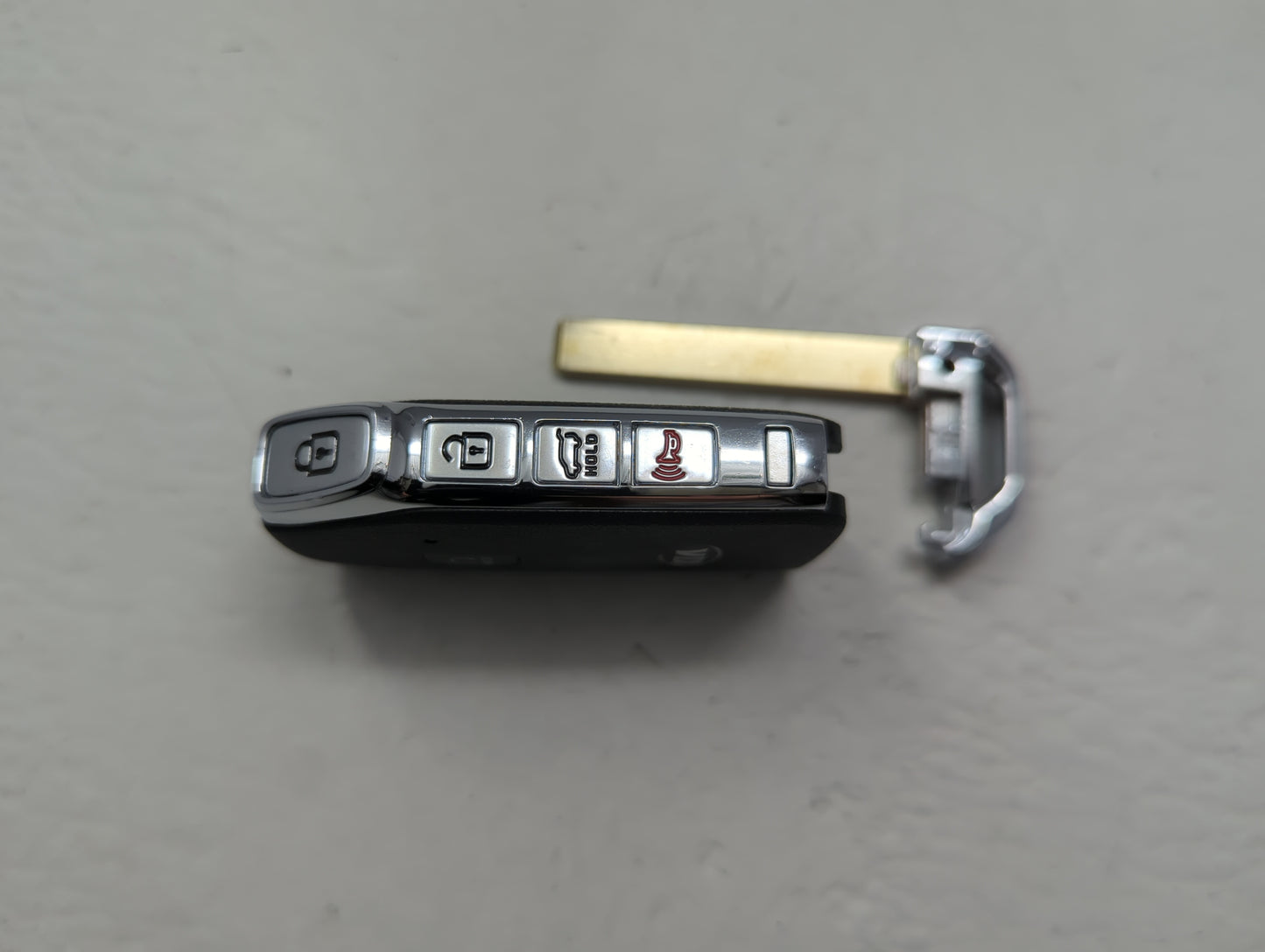 Kia Keyless Entry Remote Fob SY5MQ4FGE05 5 buttons - Oemusedautoparts1.com