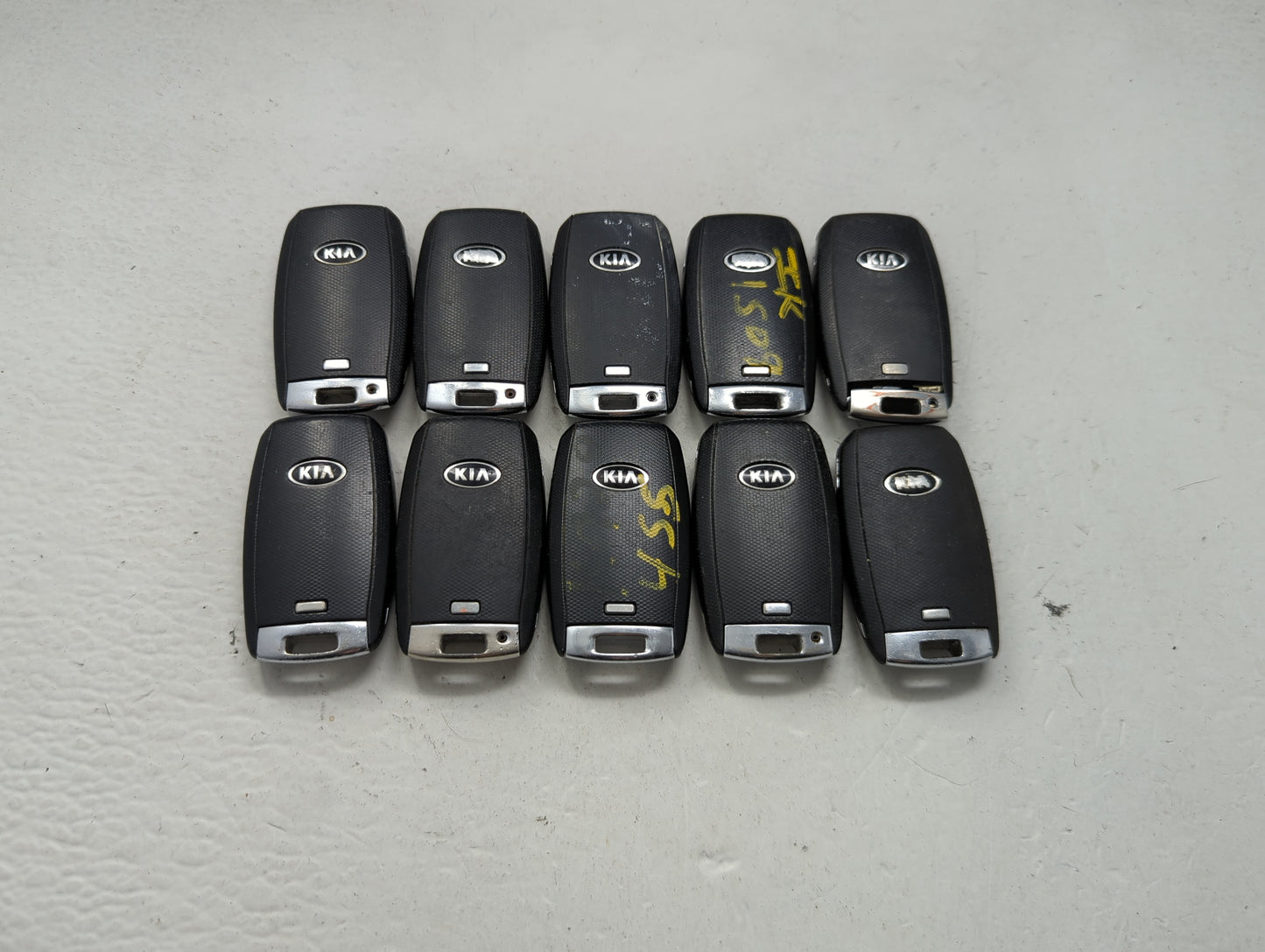 Lot of 10 Kia Keyless Entry Remote Fob MIXED FCC IDS MIXED PART NUMBERS 1473820 - Oemusedautoparts1.com