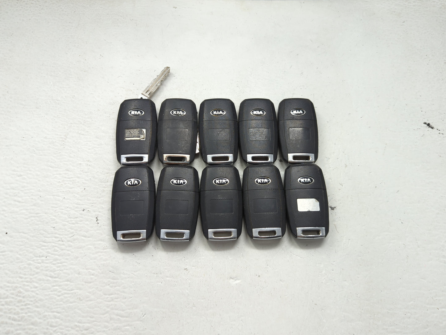 Lot of 10 Kia Keyless Entry Remote Fob MIXED FCC IDS MIXED PART NUMBERS 1473875 - Oemusedautoparts1.com