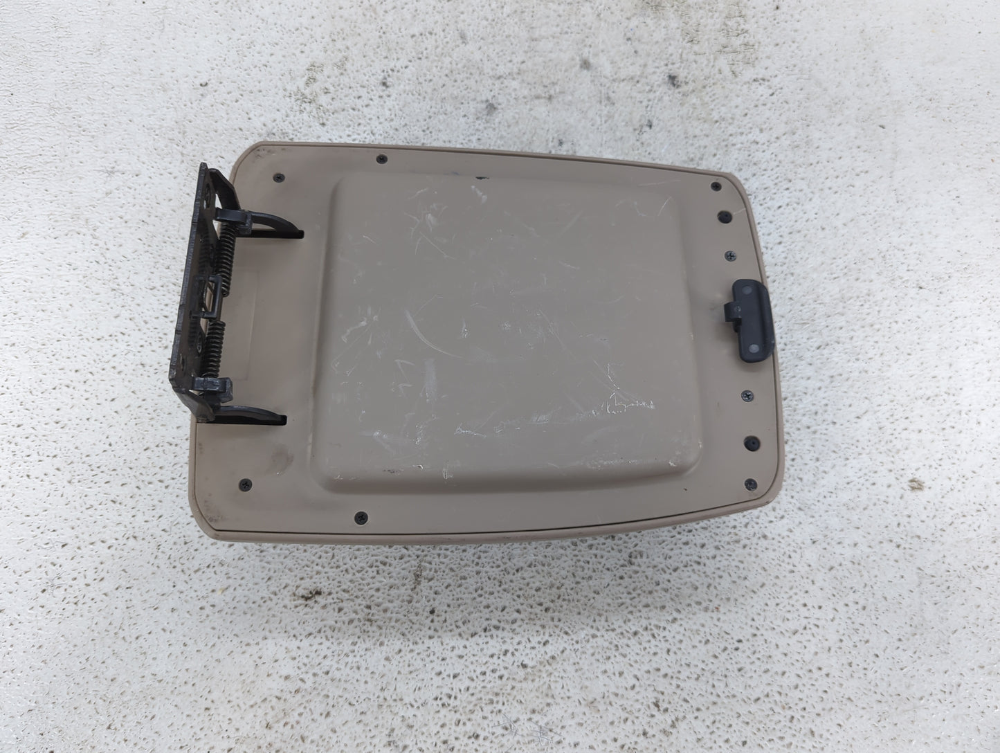 2003-2009 Kia Sorento Center Console Armrest Cover Lid Fits Fits 2003 2004 2005 2006 2007 2008 2009 OEM Used Auto Parts - Oe