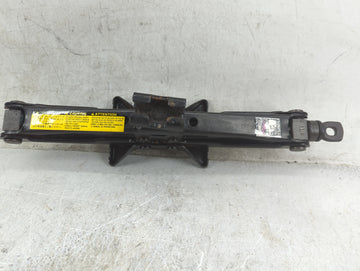 2002 Lexus Es300 Spare Scissor Car Jack
