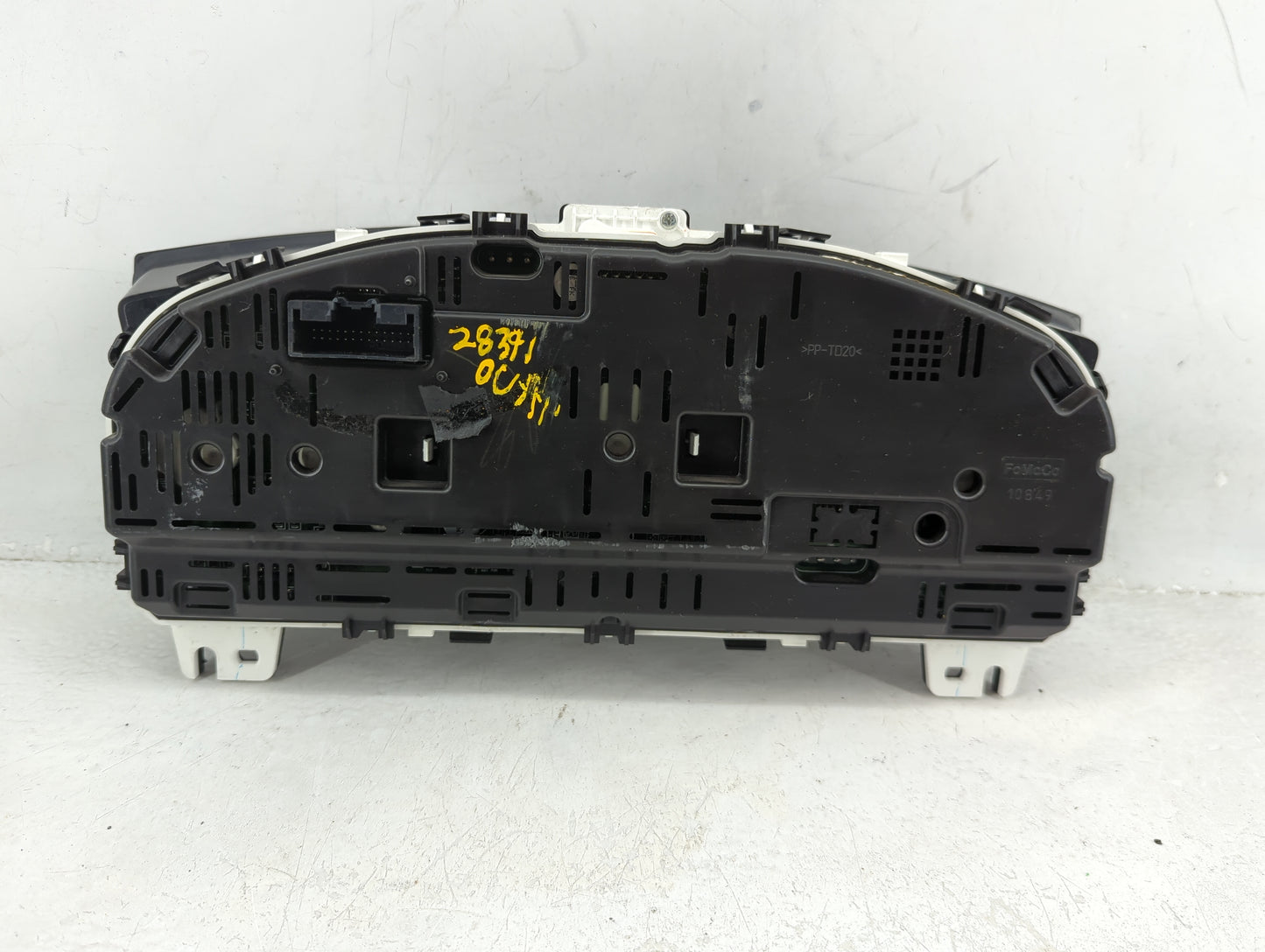2012 Lincoln Mks Instrument Cluster Speedometer Gauges Fits OEM Used Auto Parts - Oemusedautoparts1.com