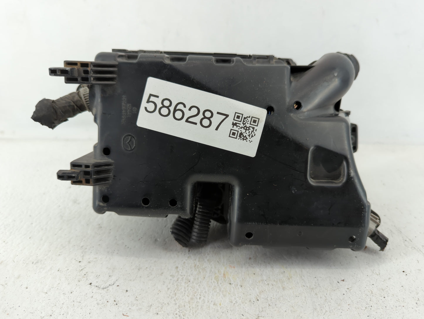 0 Mazda 3 Fusebox Fuse Box Panel Relay Module P/N:BBM5-66761 K2441 Fits OEM Used Auto Parts - Oemusedautoparts1.com