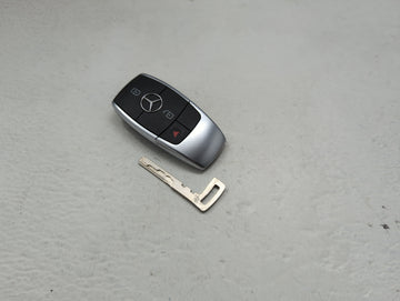 Mercedes-Benz Keyless Entry Remote Fob NBGDM3 A1779052108 Q01 3 buttons