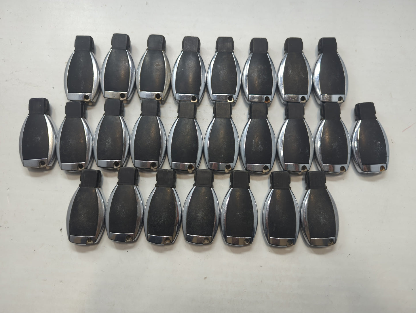Lot of 25 Mercedes-Benz Keyless Entry Remote Fob MIXED FCC IDS MIXED - Oemusedautoparts1.com