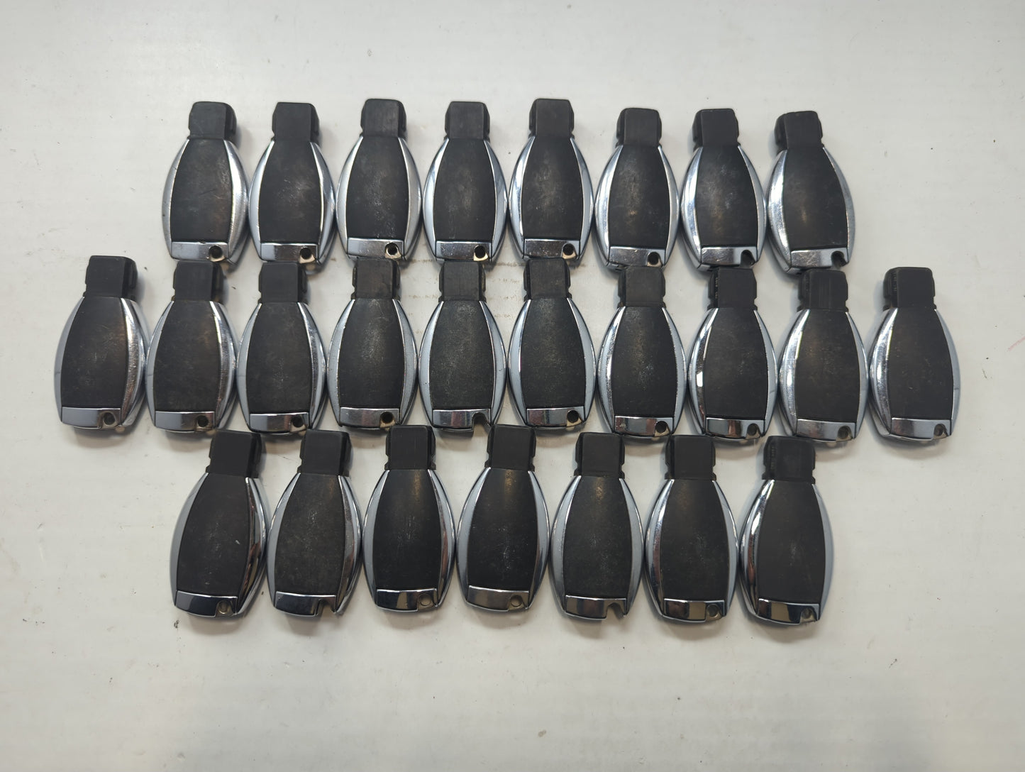 Lot of 25 Mercedes-Benz Keyless Entry Remote Fob MIXED FCC IDS MIXED - Oemusedautoparts1.com