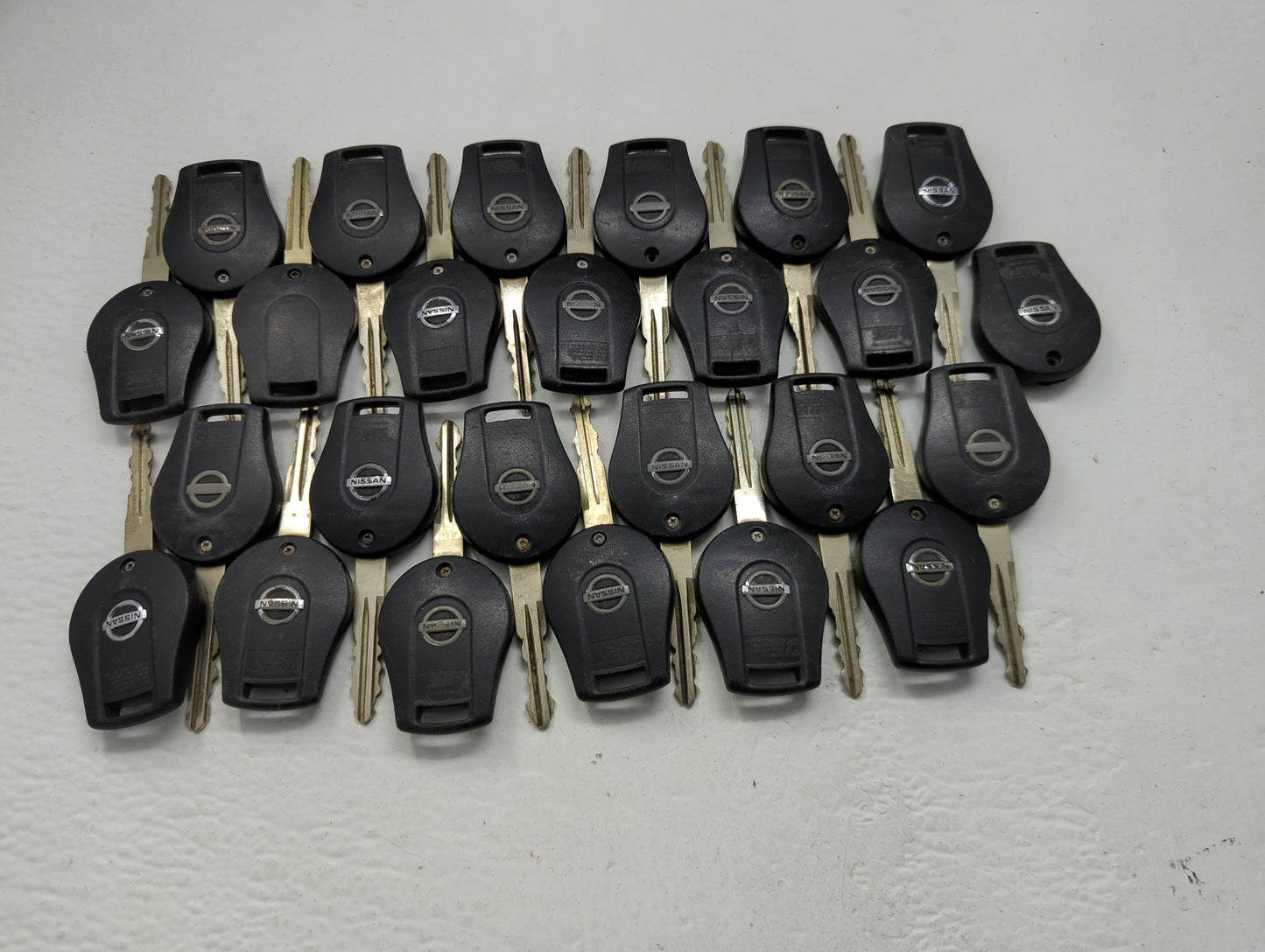 Lot of 25 Nissan Keyless Entry Remote Fob CWTWB1U751 | CWTWB1U816 - Oemusedautoparts1.com