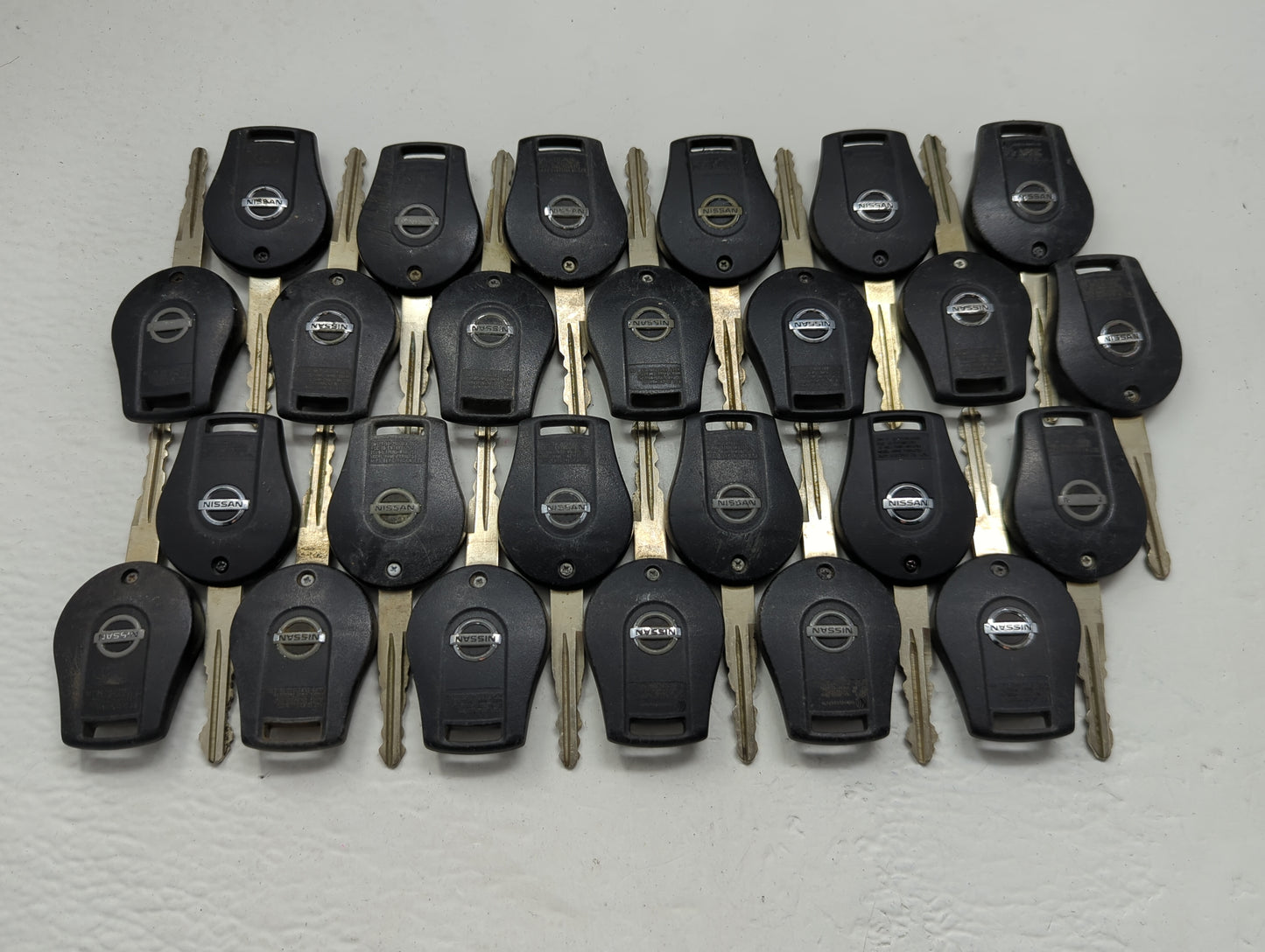 Lot of 25 Nissan Keyless Entry Remote Fob CWTWB1U751 | CWTWB1U816 - Oemusedautoparts1.com