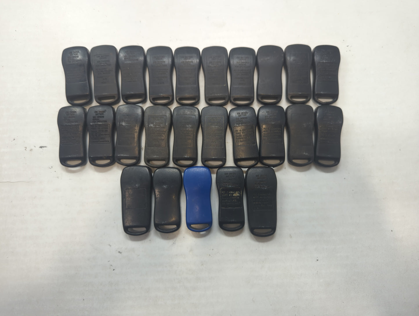Lot of 25 Nissan Keyless Entry Remote Fob MIXED FCC IDS MIXED PART - Oemusedautoparts1.com