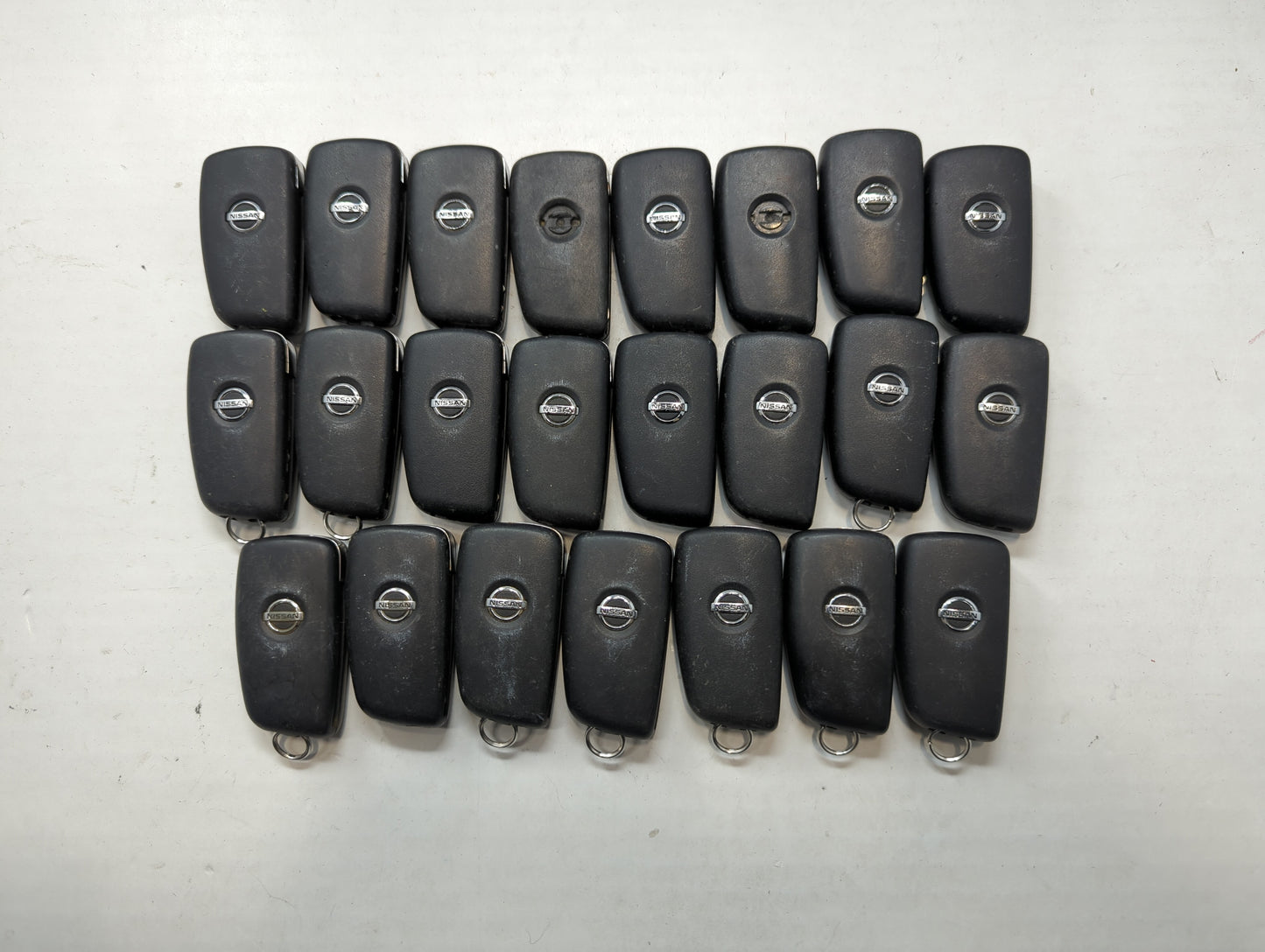 Lot of 25 Nissan Keyless Entry Remote Fob CWTWB1G767 - Oemusedautoparts1.com