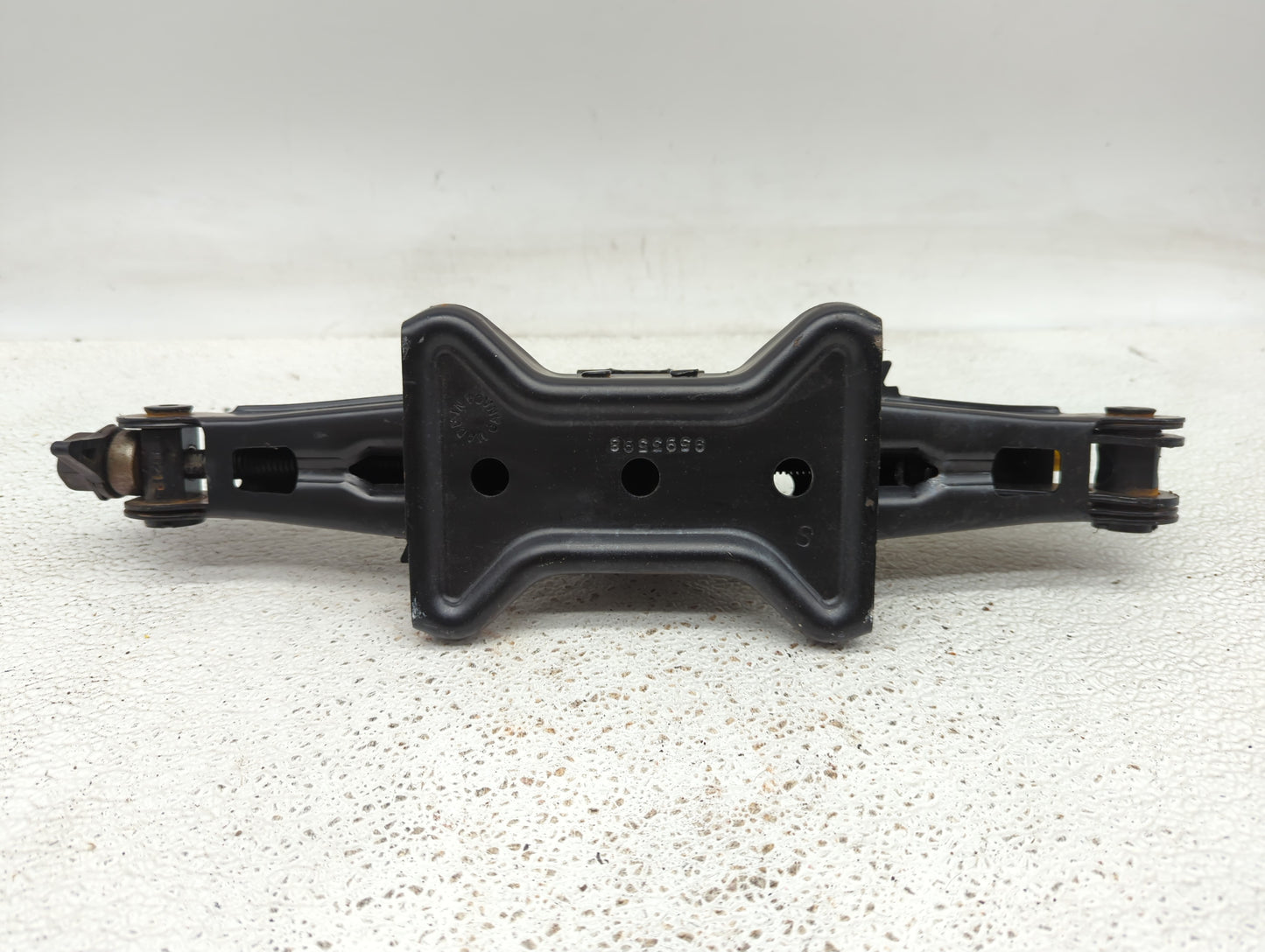 2012 Nissan Altima Spare Scissor Car Jack 1080829 - Oemusedautoparts1.com