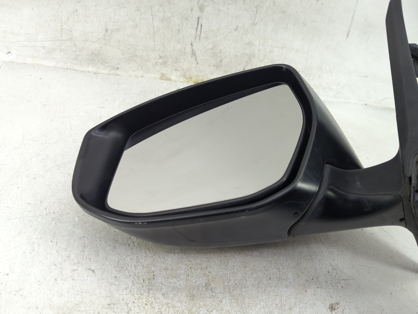 2013-2018 Nissan Altima Driver Side View Mirror - Left Door Mirror OEM Used - Oemusedautoparts1.com