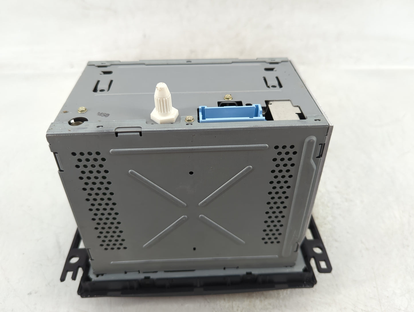 2006-2007 Pontiac G6 Radio AM FM Cd Player Receiver Replacement Fits Fits 2006 2007 OEM Used Auto Parts - Oemusedautoparts1.