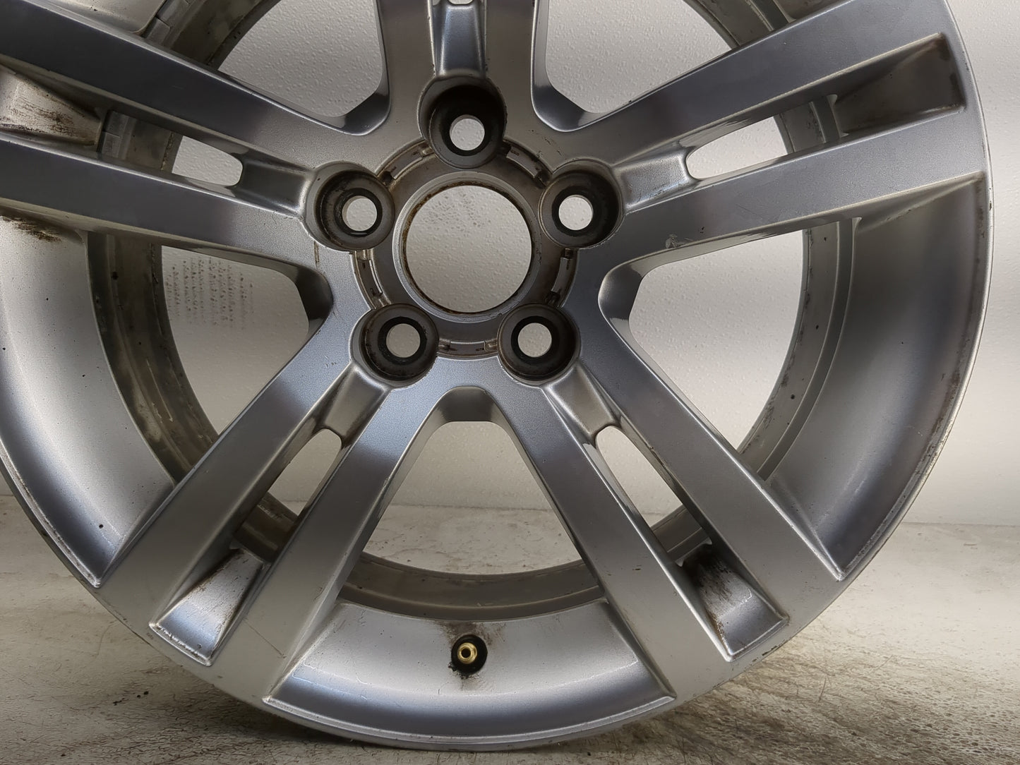 2008-2009 Pontiac G8 Oem Wheel Rim - Oemusedautoparts1.com